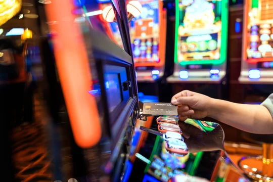 線上老虎機賭博的主要優勢｜隆亨娛樂城